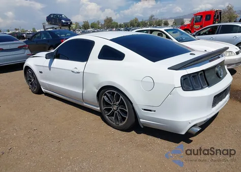 2014 Ford Mustang Gt Premium z USA, uszkodzony, nr VIN 1ZVBP8CF5E5221572